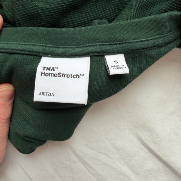 Aritzia Ribbed TNA HomeStretch Green Crew Short Sleeve T-Shirt | Small - Picture 6 of 6